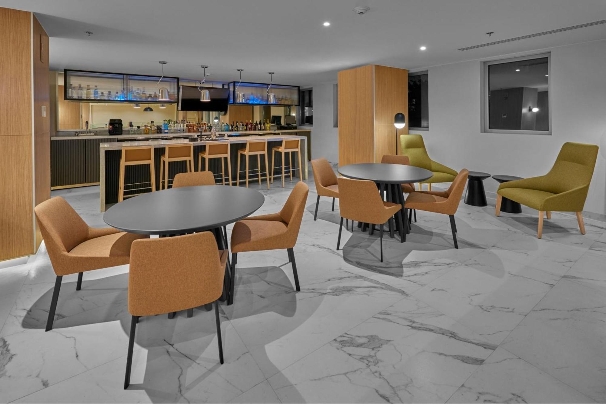 City Express Plus By Marriott Guadalajara Providencia Exterior photo