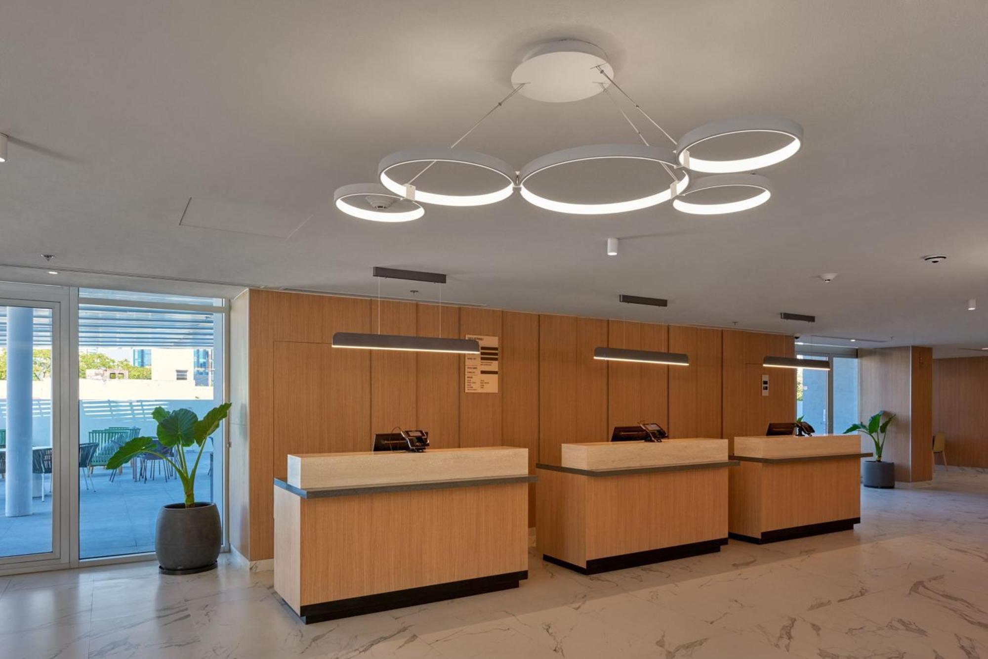 City Express Plus By Marriott Guadalajara Providencia Exterior photo