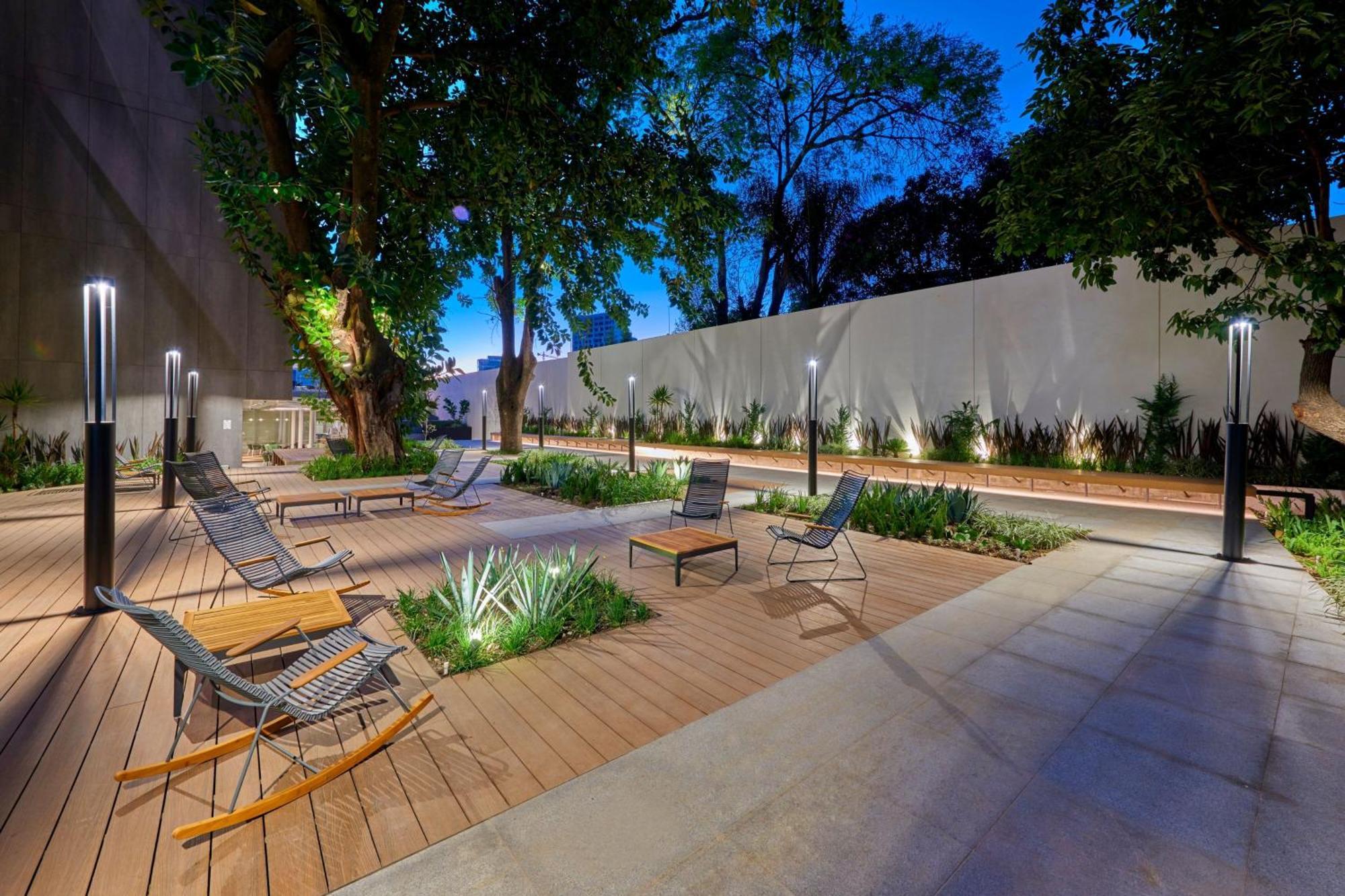 City Express Plus By Marriott Guadalajara Providencia Exterior photo