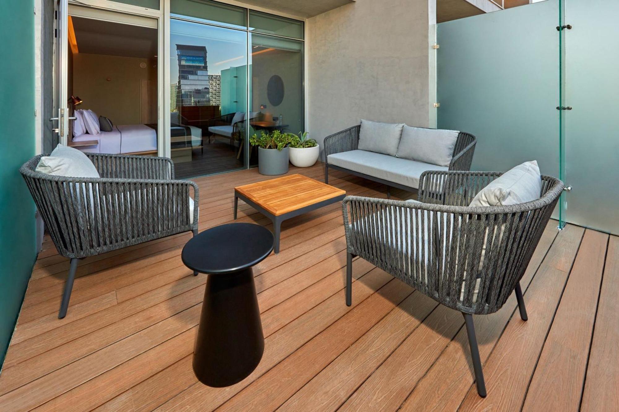 City Express Plus By Marriott Guadalajara Providencia Exterior photo